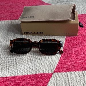NEVER BEEN WORN Meller sunglasses
